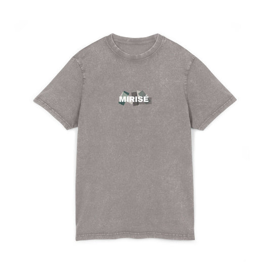 Washed Graphic Tee – Trendy Vintage Style for Everyday Wear