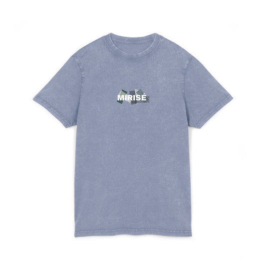 Washed Graphic Tee – Trendy Vintage Style for Everyday Wear